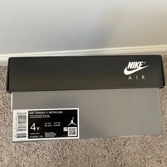 Air Jordan 11 Retro "Legend Blue" Size 4Y - Picture 7 of 7